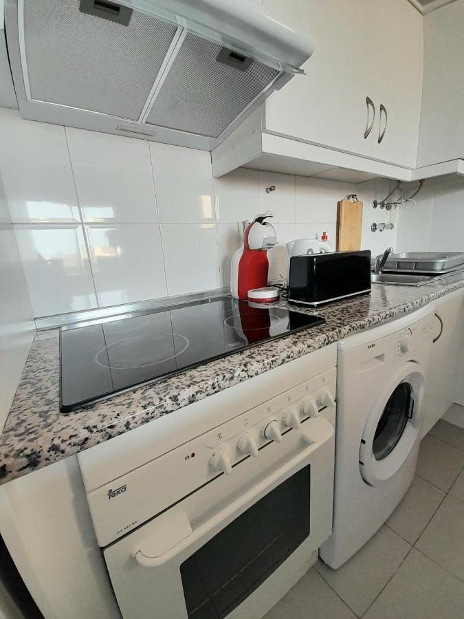 Nice Apartment Near The Beach 푸엔히롤라 외부 사진