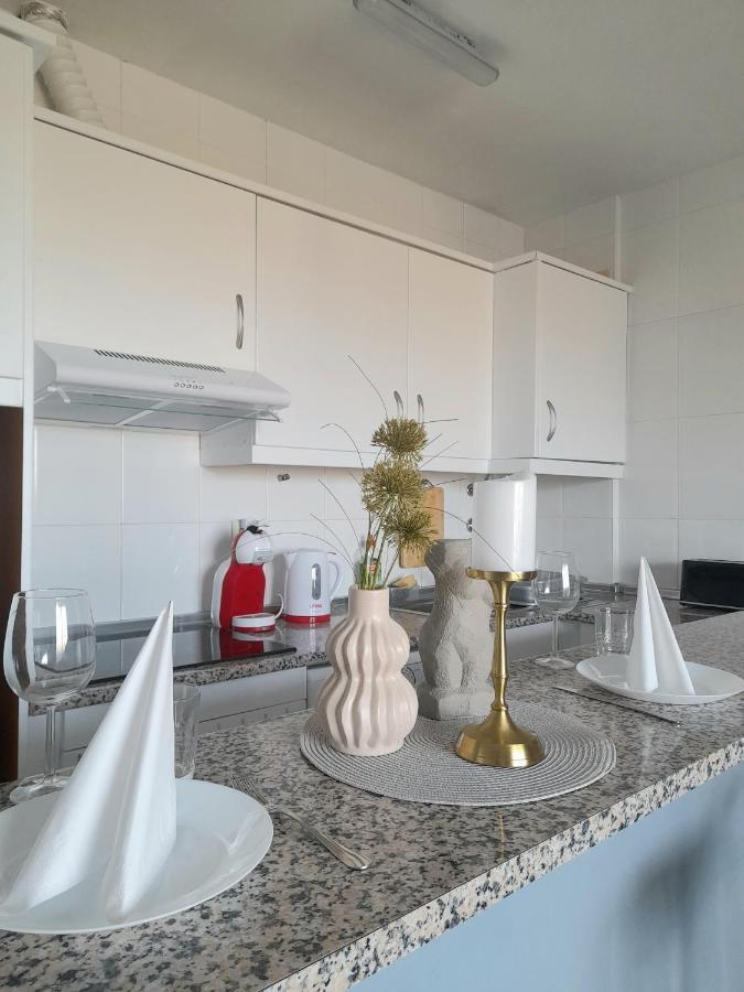 Nice Apartment Near The Beach 푸엔히롤라 외부 사진