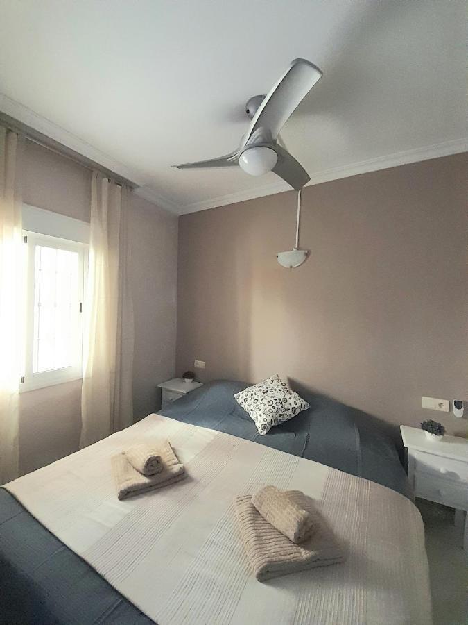 Nice Apartment Near The Beach 푸엔히롤라 외부 사진